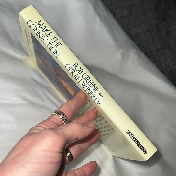 MAKE THE CONNECTION TEN STEPS TO A BETTER BODY & BETTER LIFE - OPRAH WINFREY - Picture 3 of 17